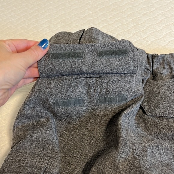 Burton snowpants, snowboarding/skiing, adjustable, zip pockets, grey, L (14-16) - Picture 15 of 16